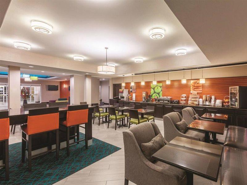 La Quinta By Wyndham Houston Iah Bush Intl Airport E Hotel Humble